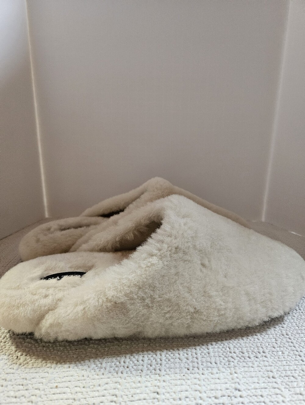 Natori Bliss Genuine Shearling Slippers